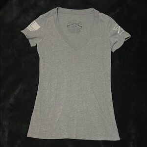 Grunt Style Gray Fitted Crew Neck Short Sleeve Tee